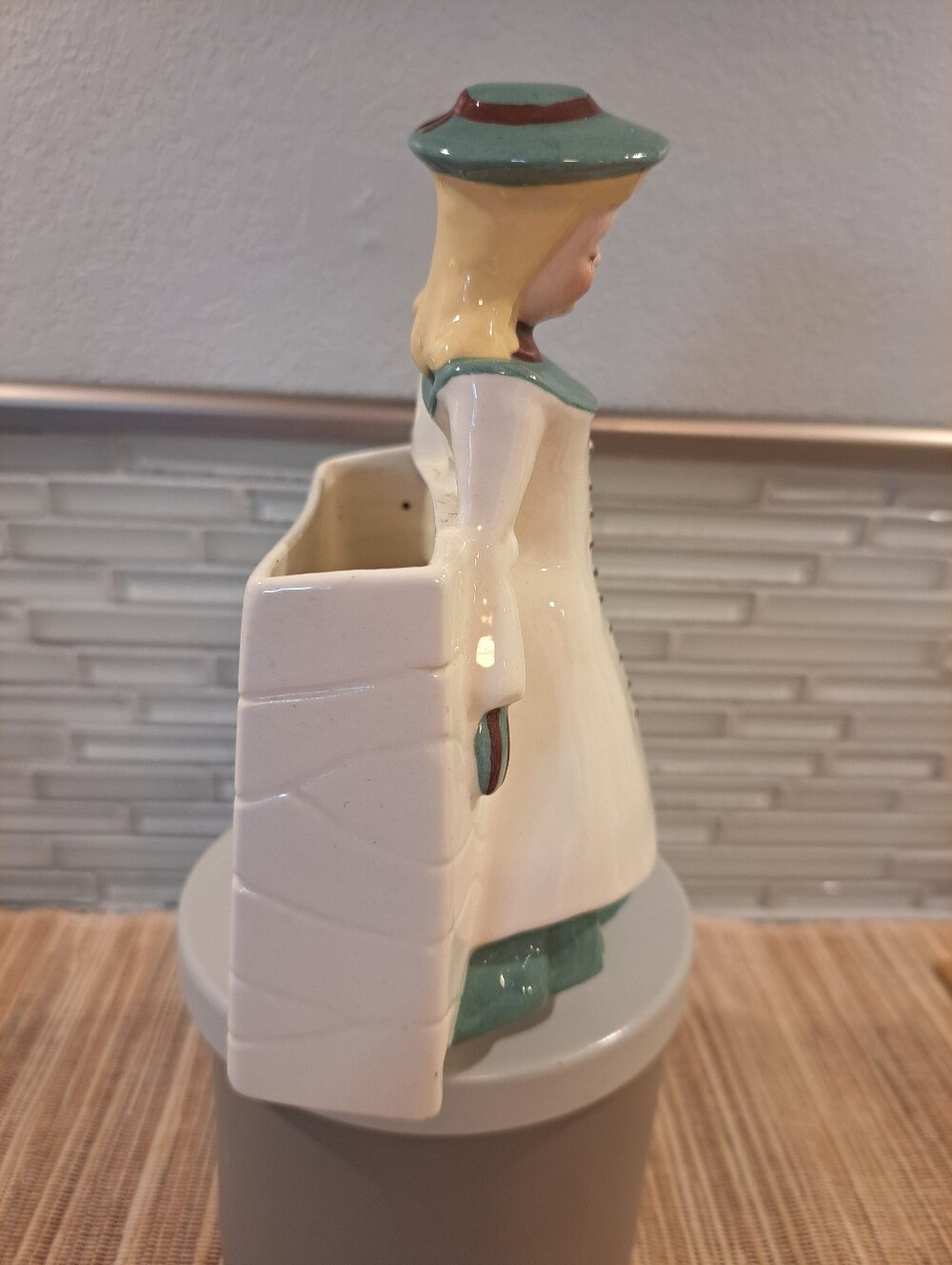 Vtg 1940's Florence Ceramics Pasadena California Lady Figurine Planter Vase - Picture 2 of 7